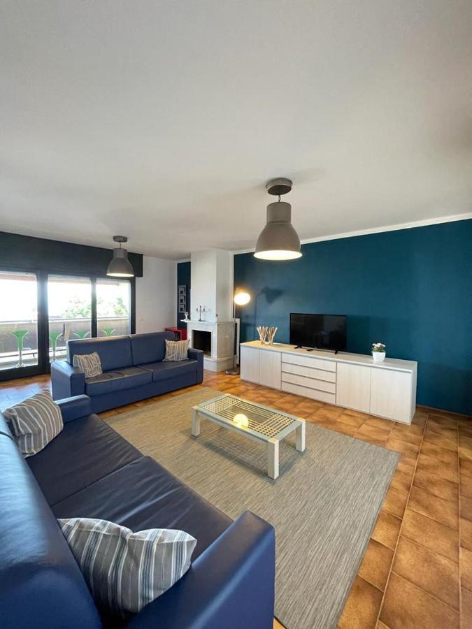 Panoramapartment 代森扎诺-德尔加达 外观 照片